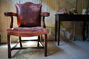 A George III Period Mahogany & Leather Upholstered Open Armchair c.1800